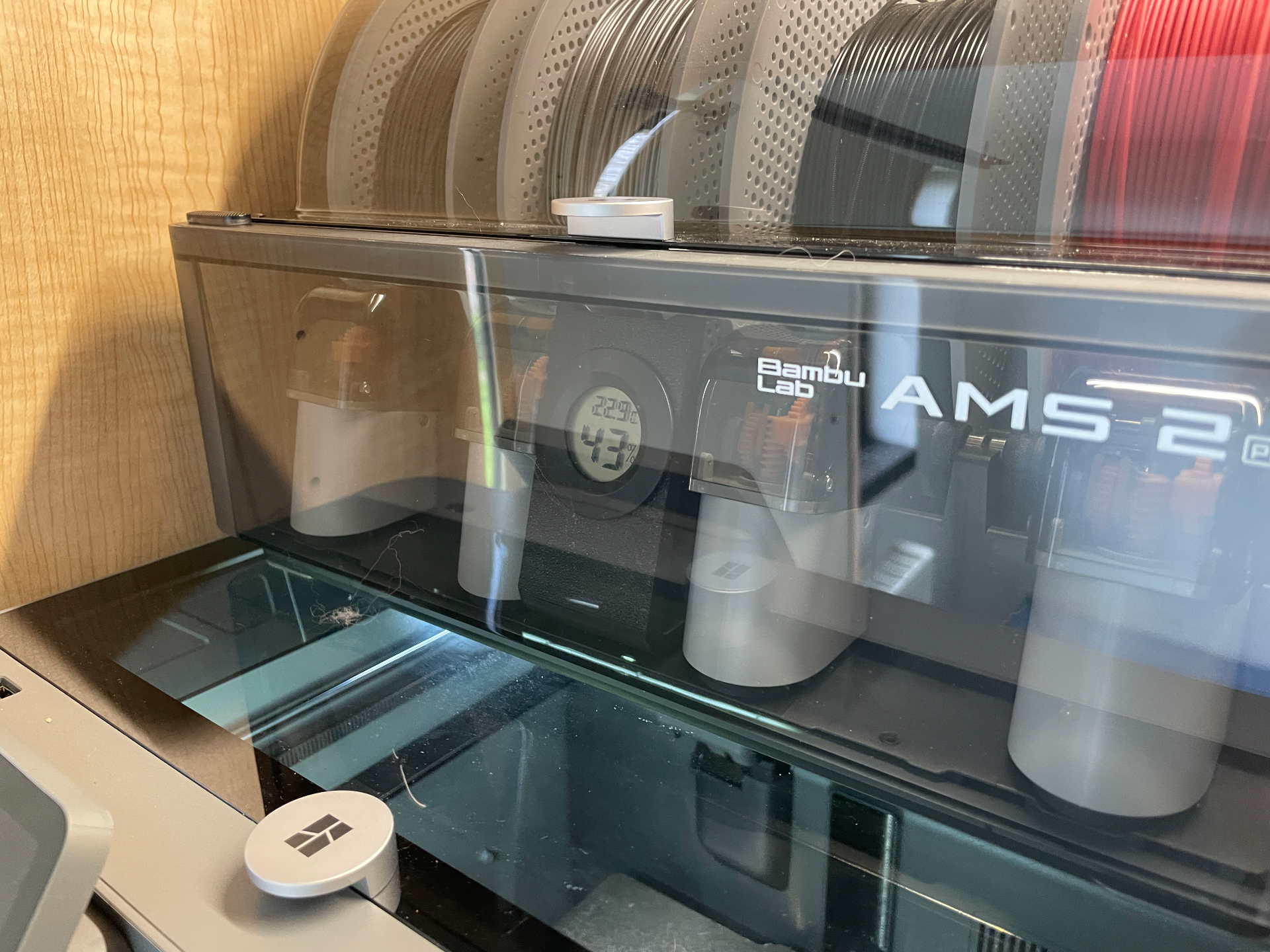 Hygrometer holder for AMS2
