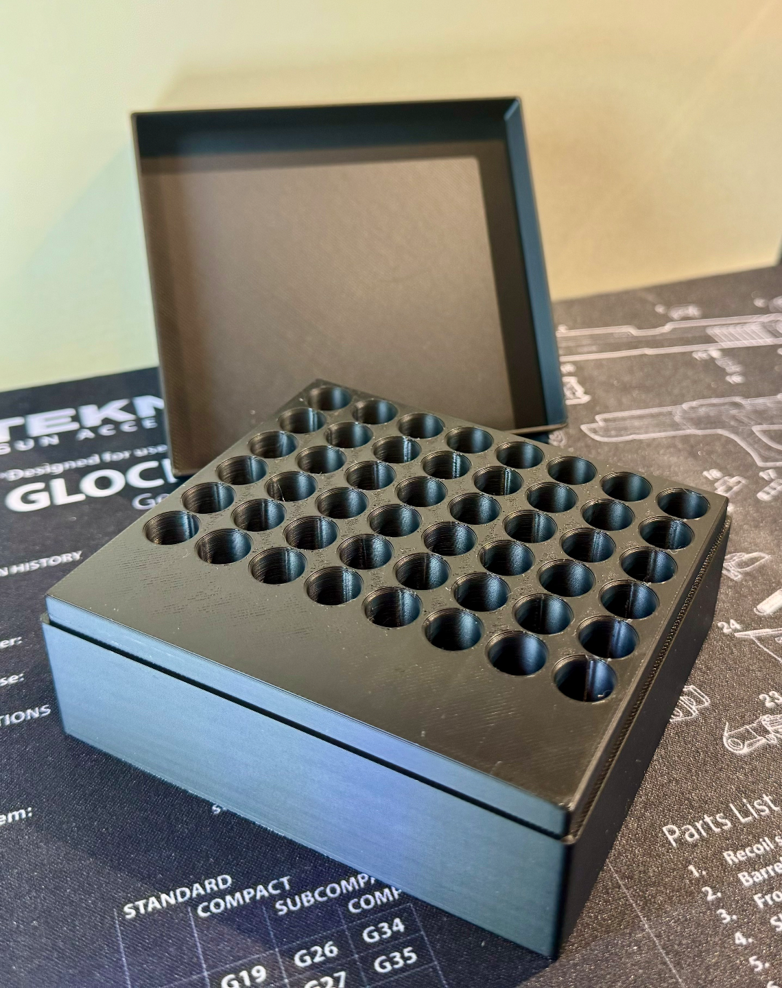 Revolver Speed Strip Box