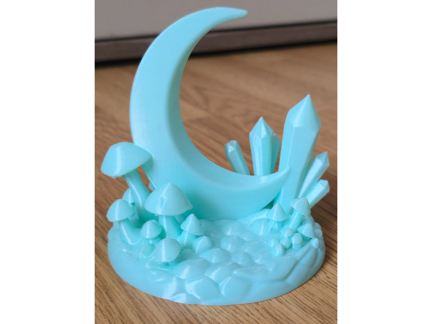 Crescent Moon Figurine – Crystal Fantasy Decor
