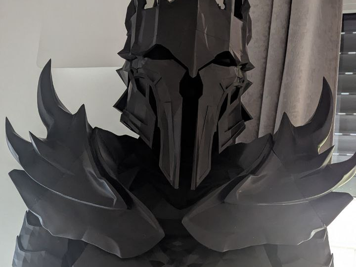 Daedric Shoulder Armor Skyrim