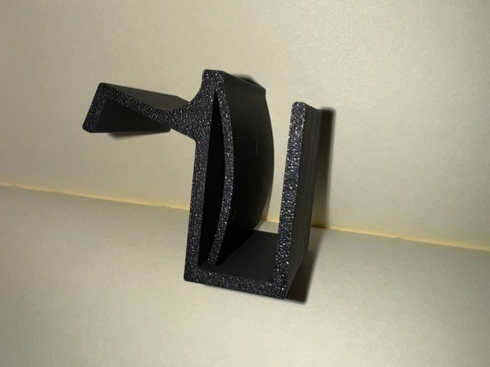 LG Ultrafine 4k Continuity Camera Mount