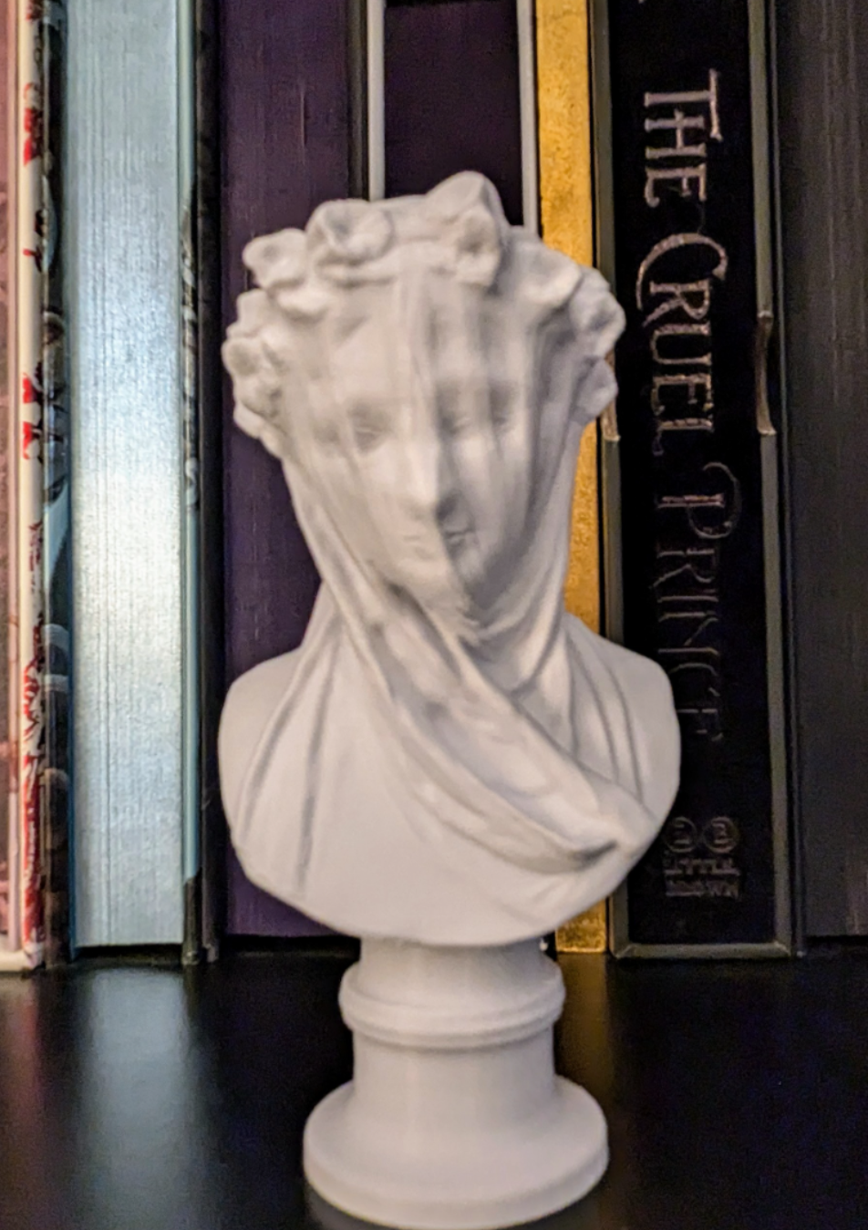 Veiled lady A1 Mini with black base