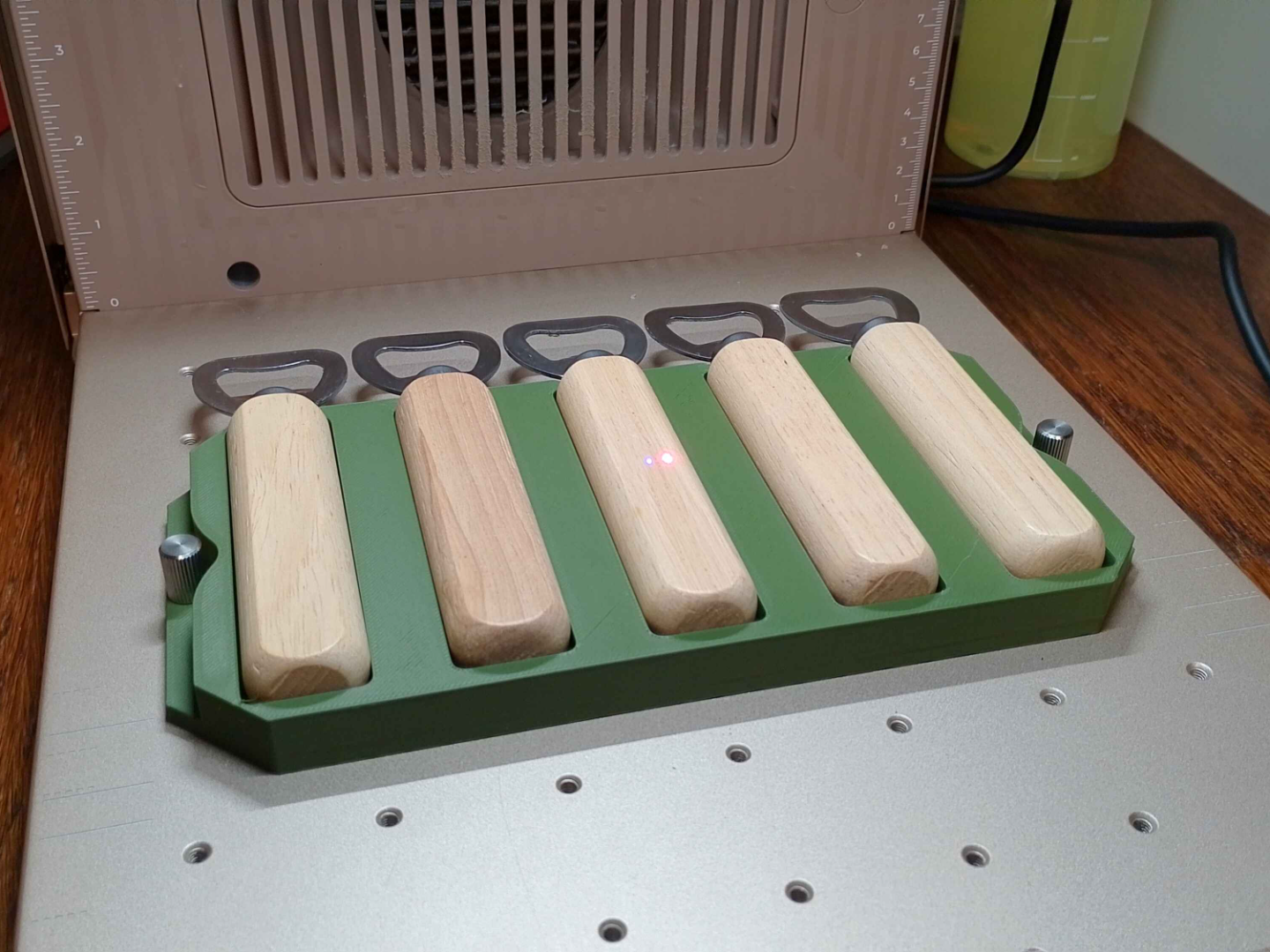 xTool F2 Ultra UV - Wooden beer opener jig