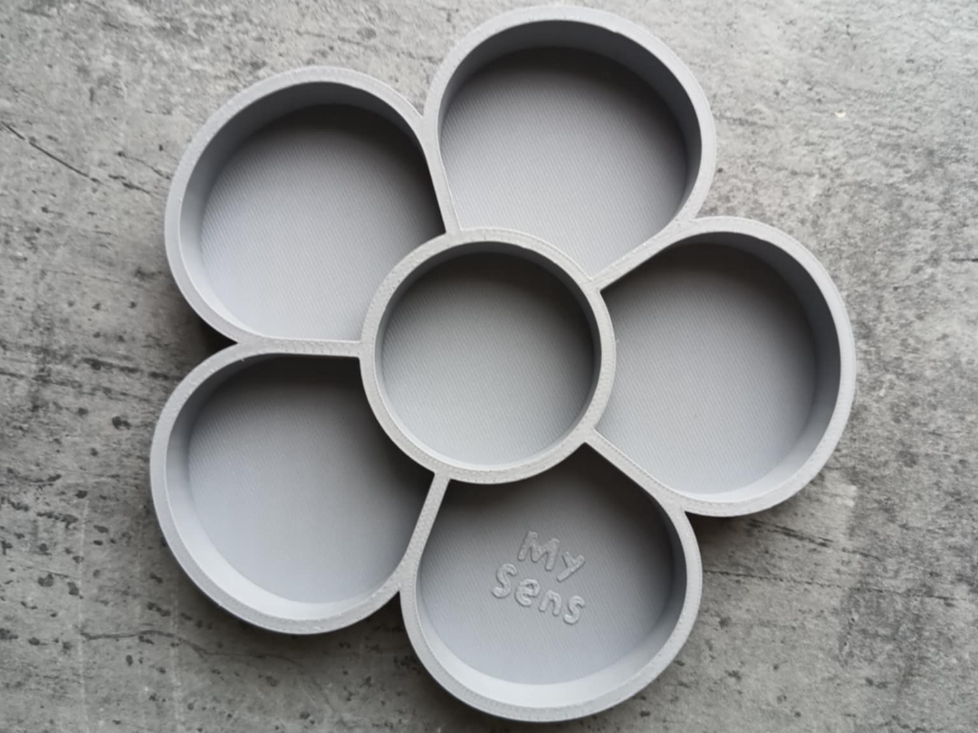 Flower - Sensory dump or sand play mold