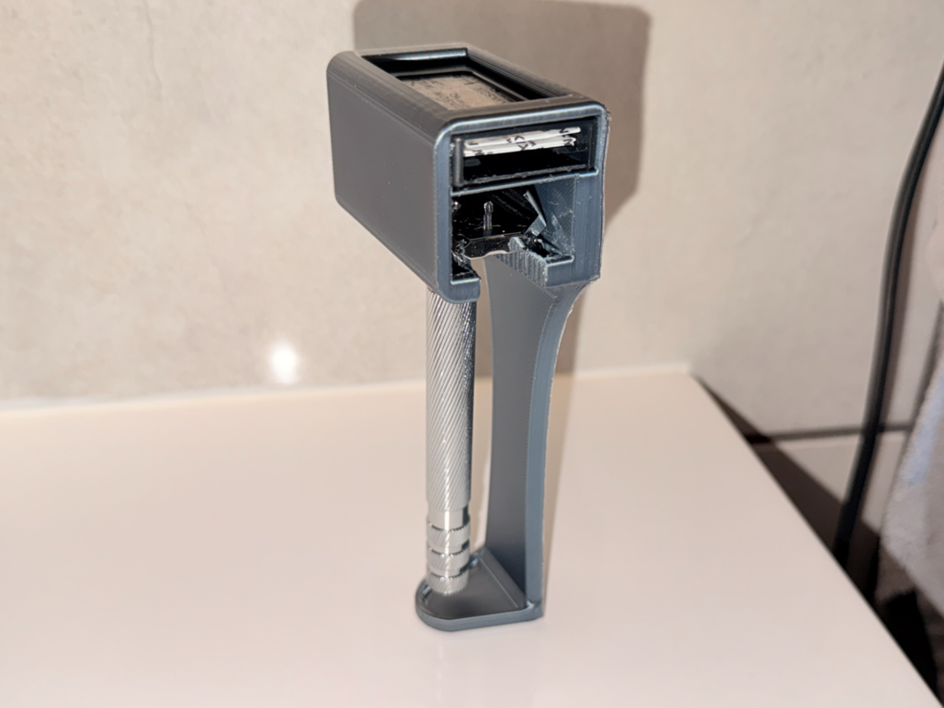 Wilkinson Sword Double Edge Razor – Wall Mount