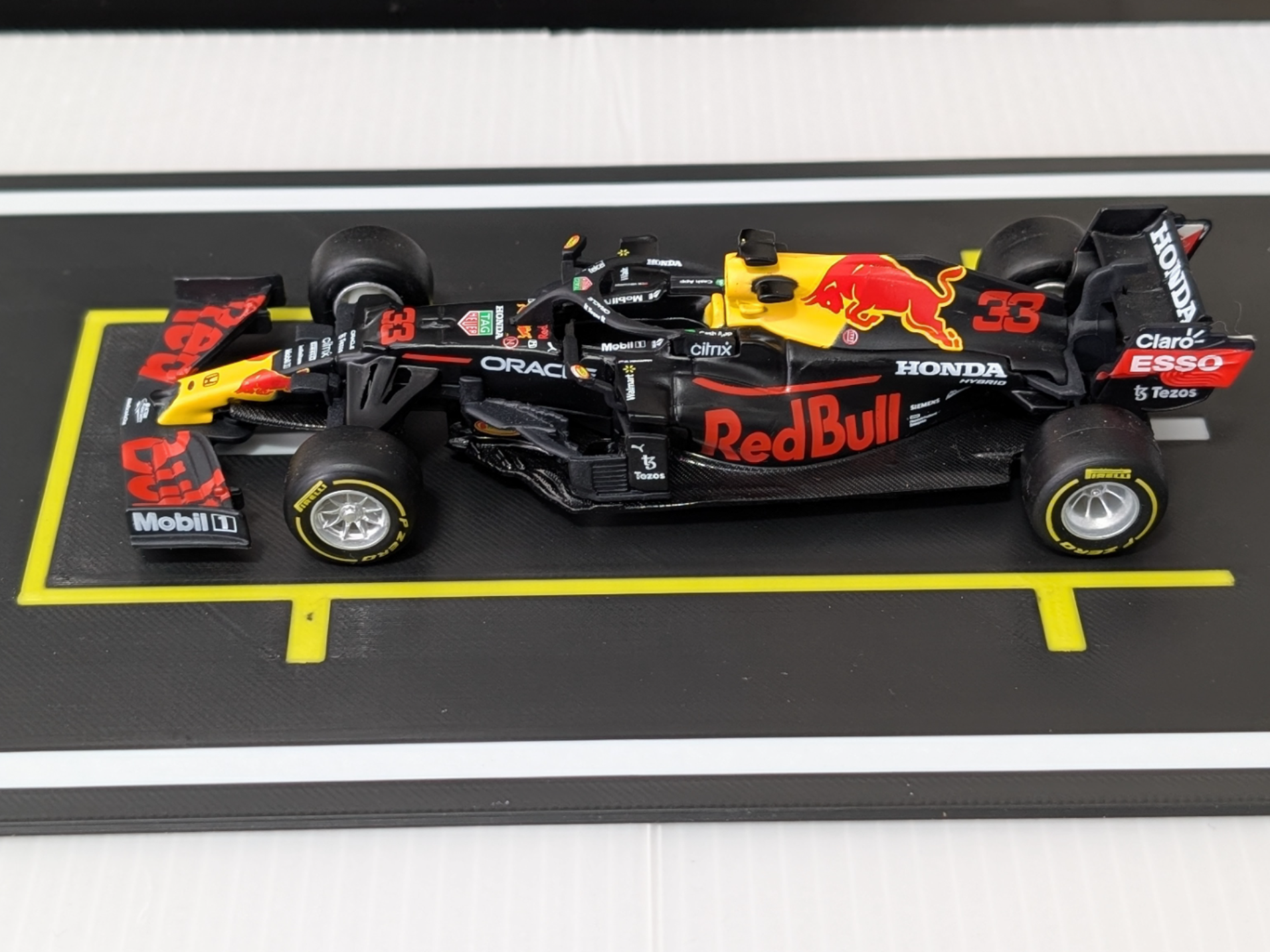 F1 Pit Box Floor