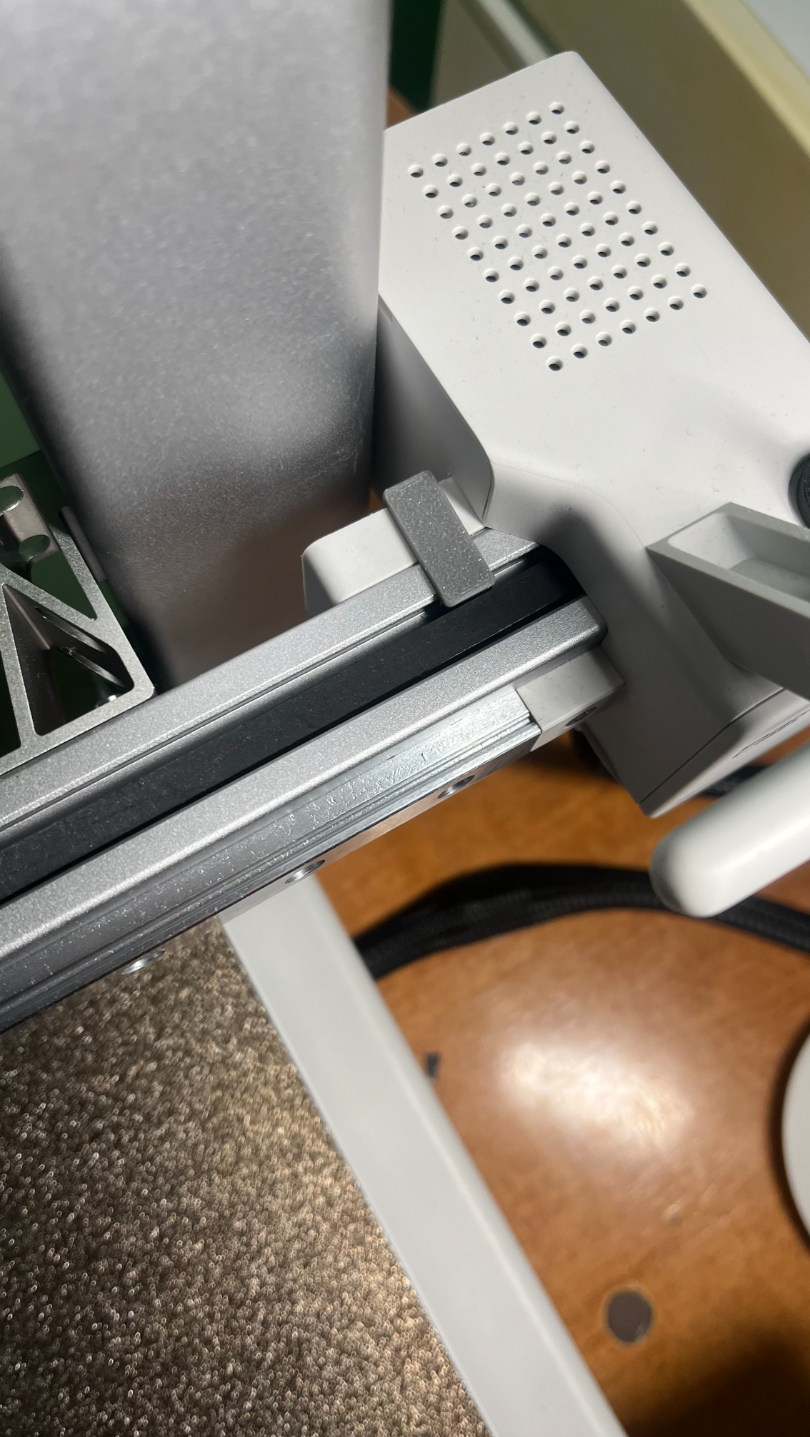 X- axis manual belt aligner for A1