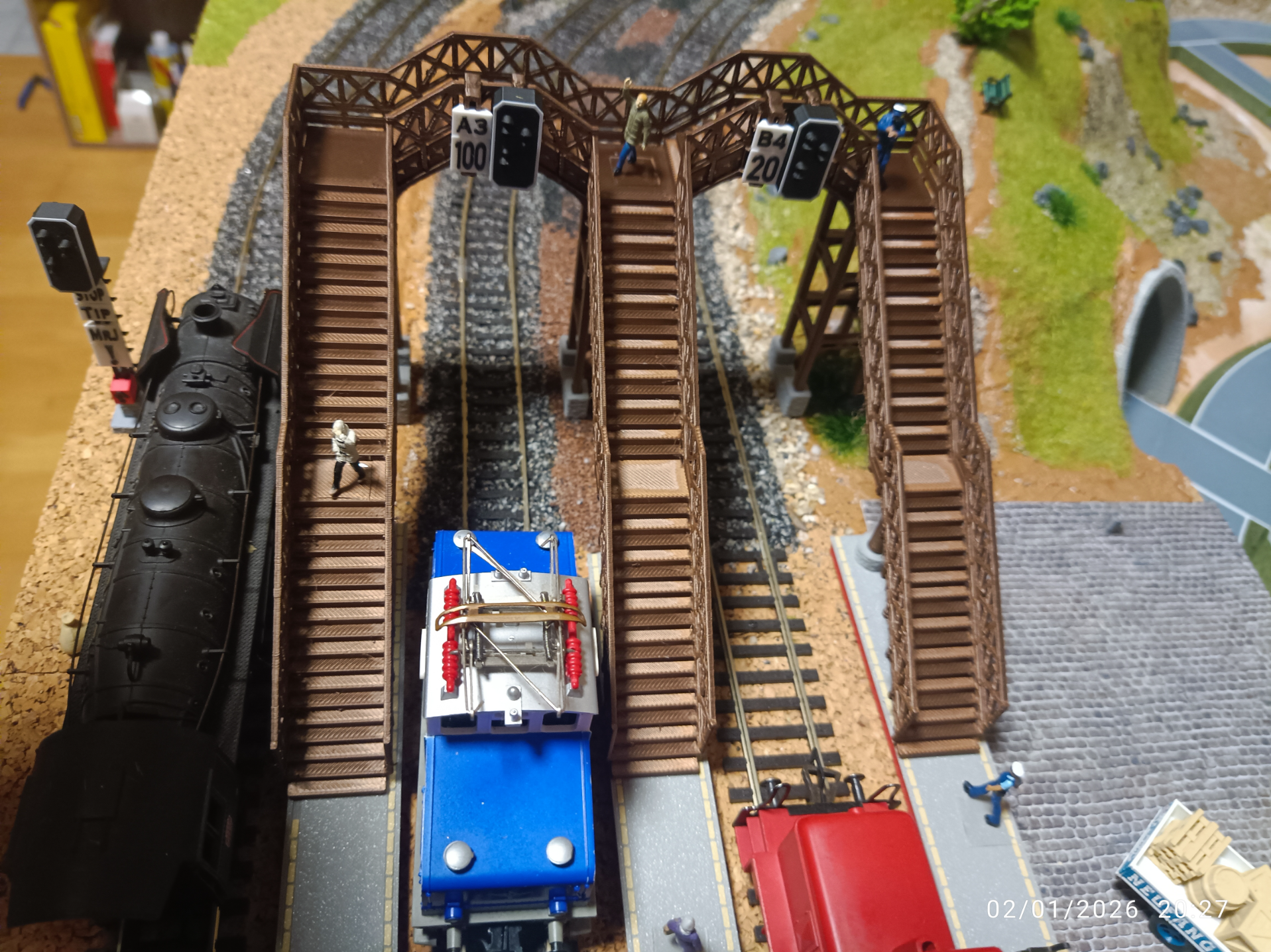 MrJ HO scale DB Train Signals - bridge pole parts