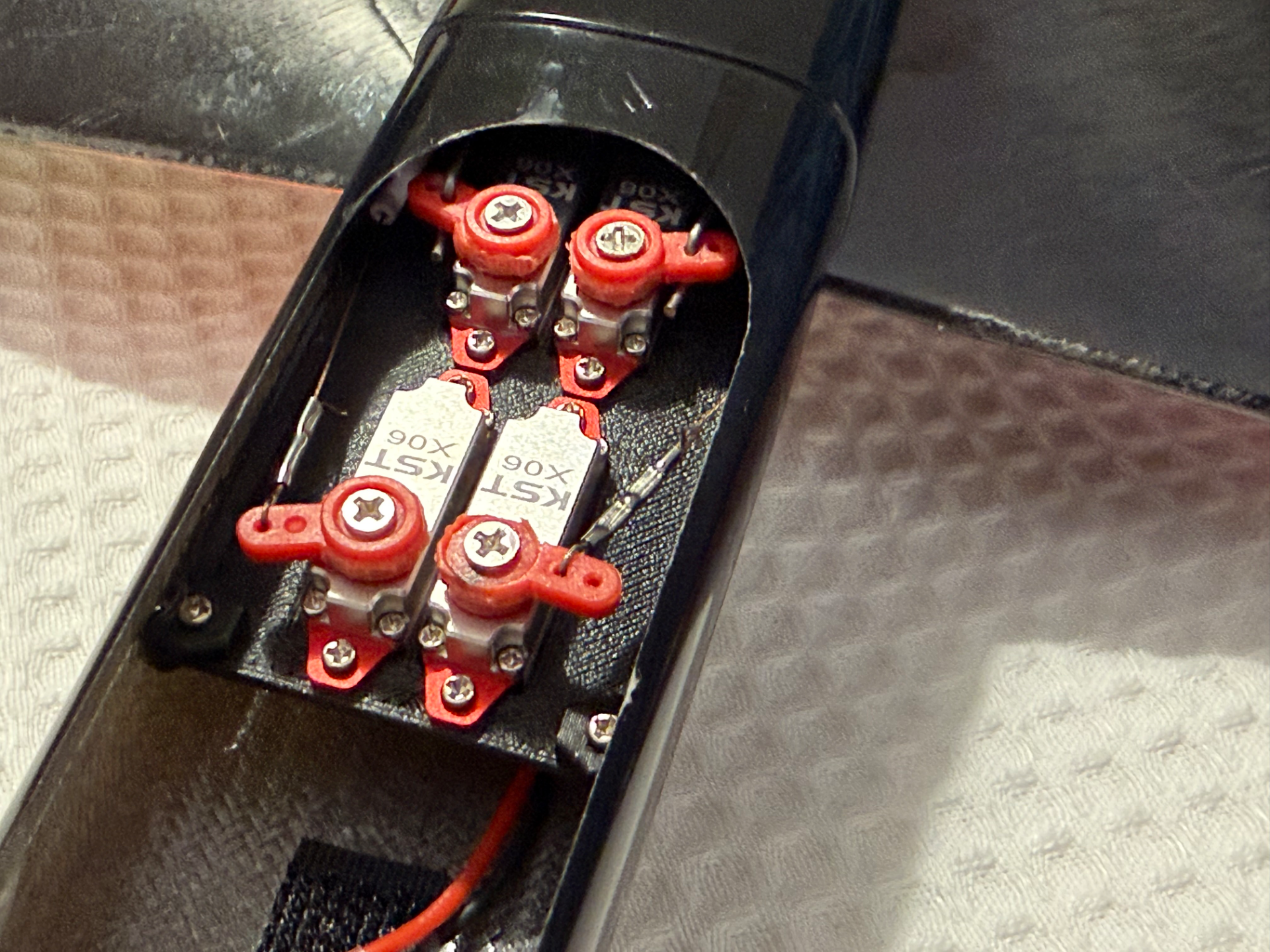 Mini Dart 2 DLG - KST X06 V6 Servo Tray