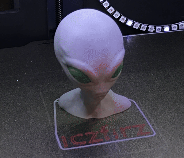 Alien Bust MultiMaterial
