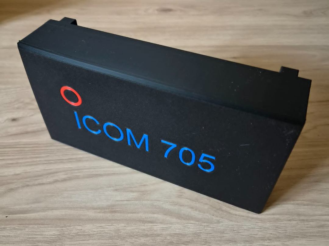 cache facade ICOM 705 windcamp ARK 705