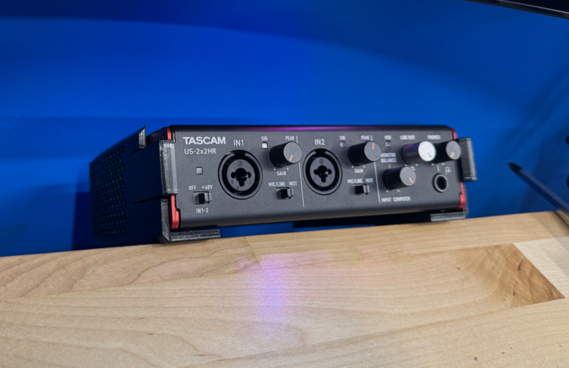 Tascam Desk Mount