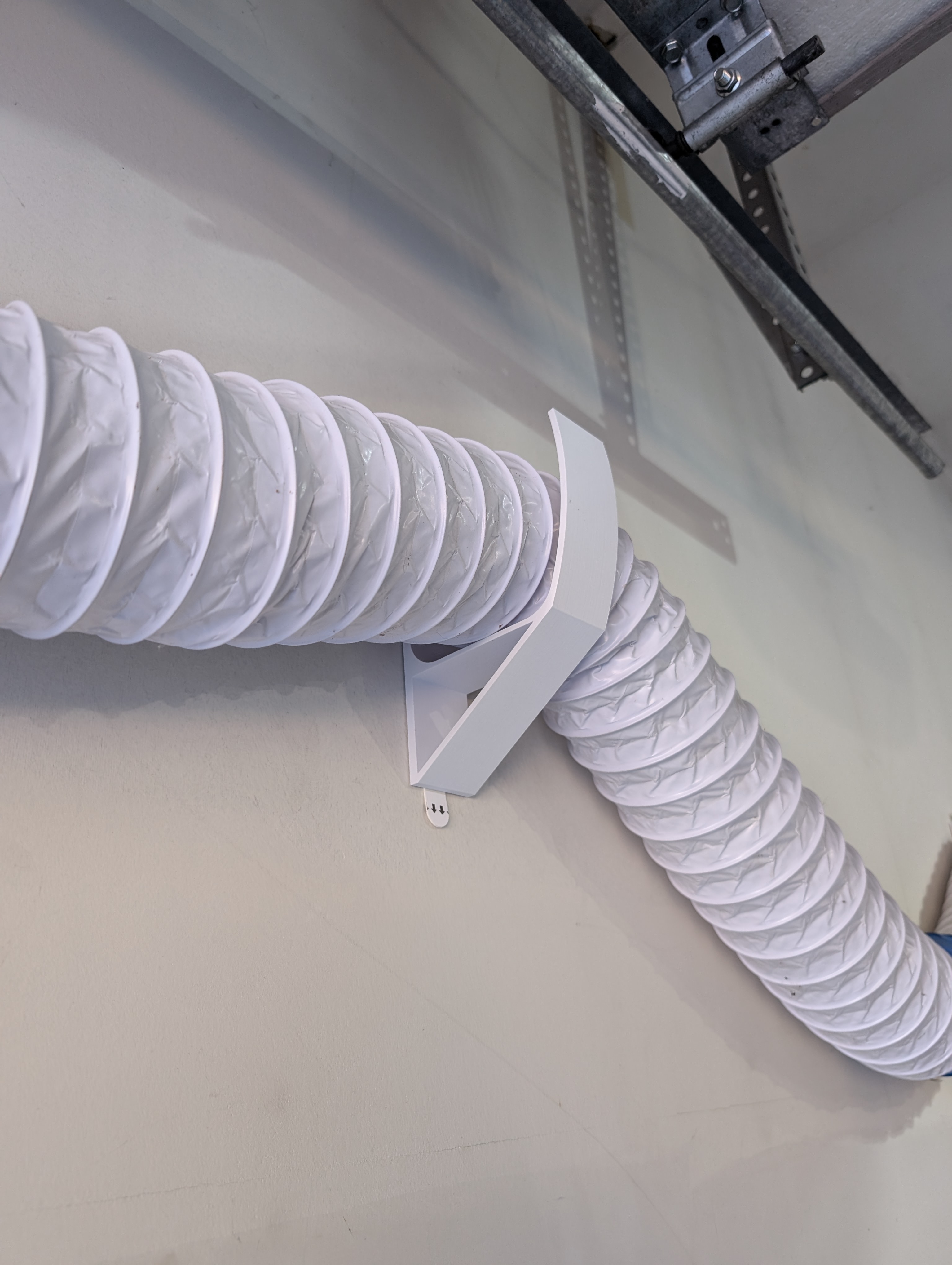 4 inch duct hose hanger