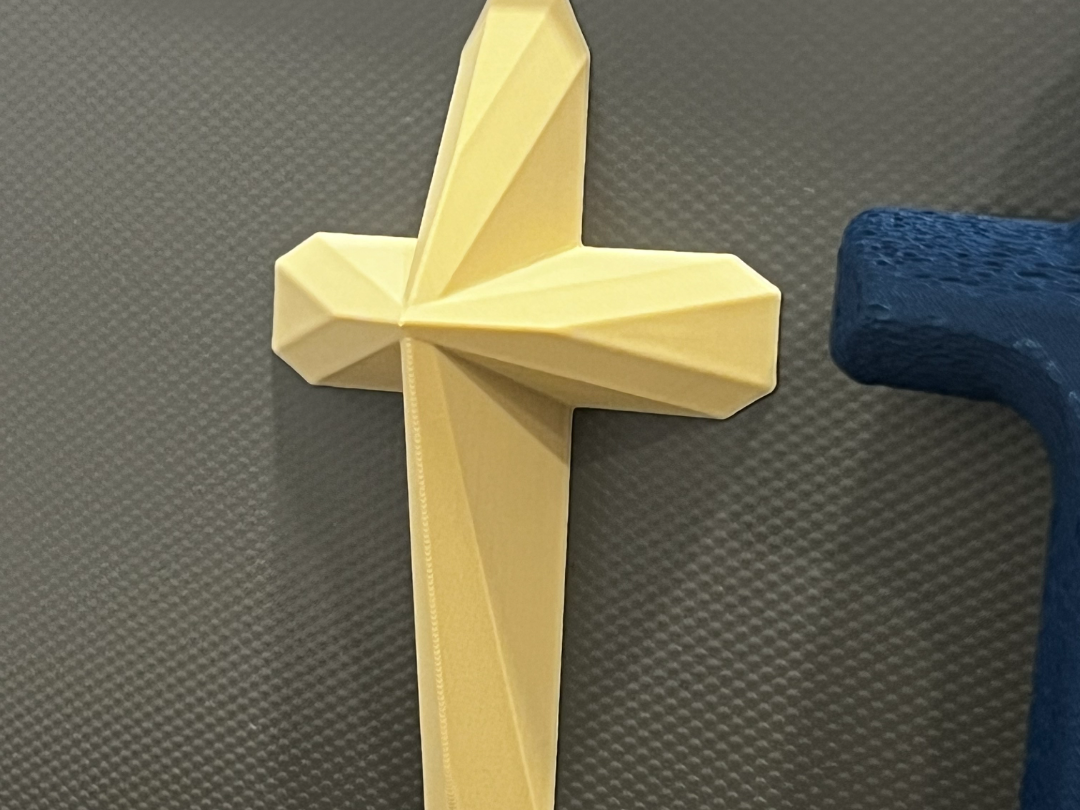 Poly Cross Magnet