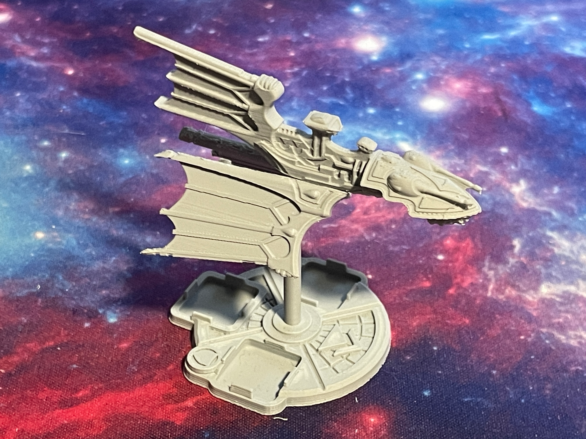 BFG Eldar Aurora Class Light Cruiser