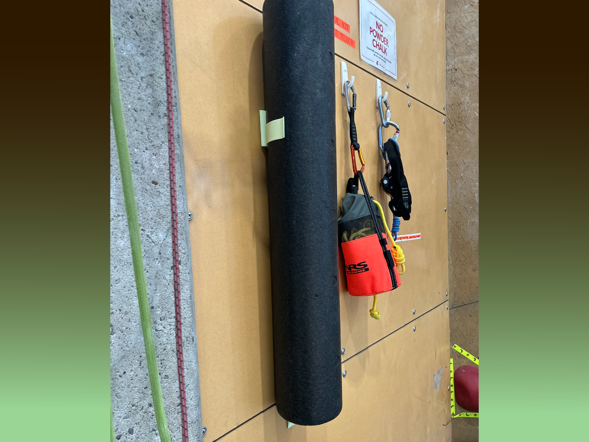 Parametric 2-Part vertical Foam Roller Wall Mount