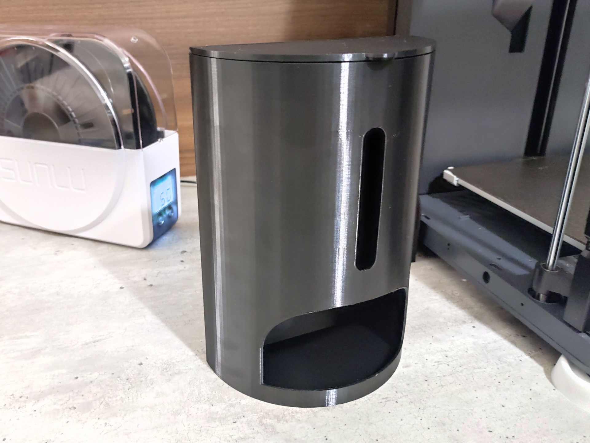 Socks dispenser