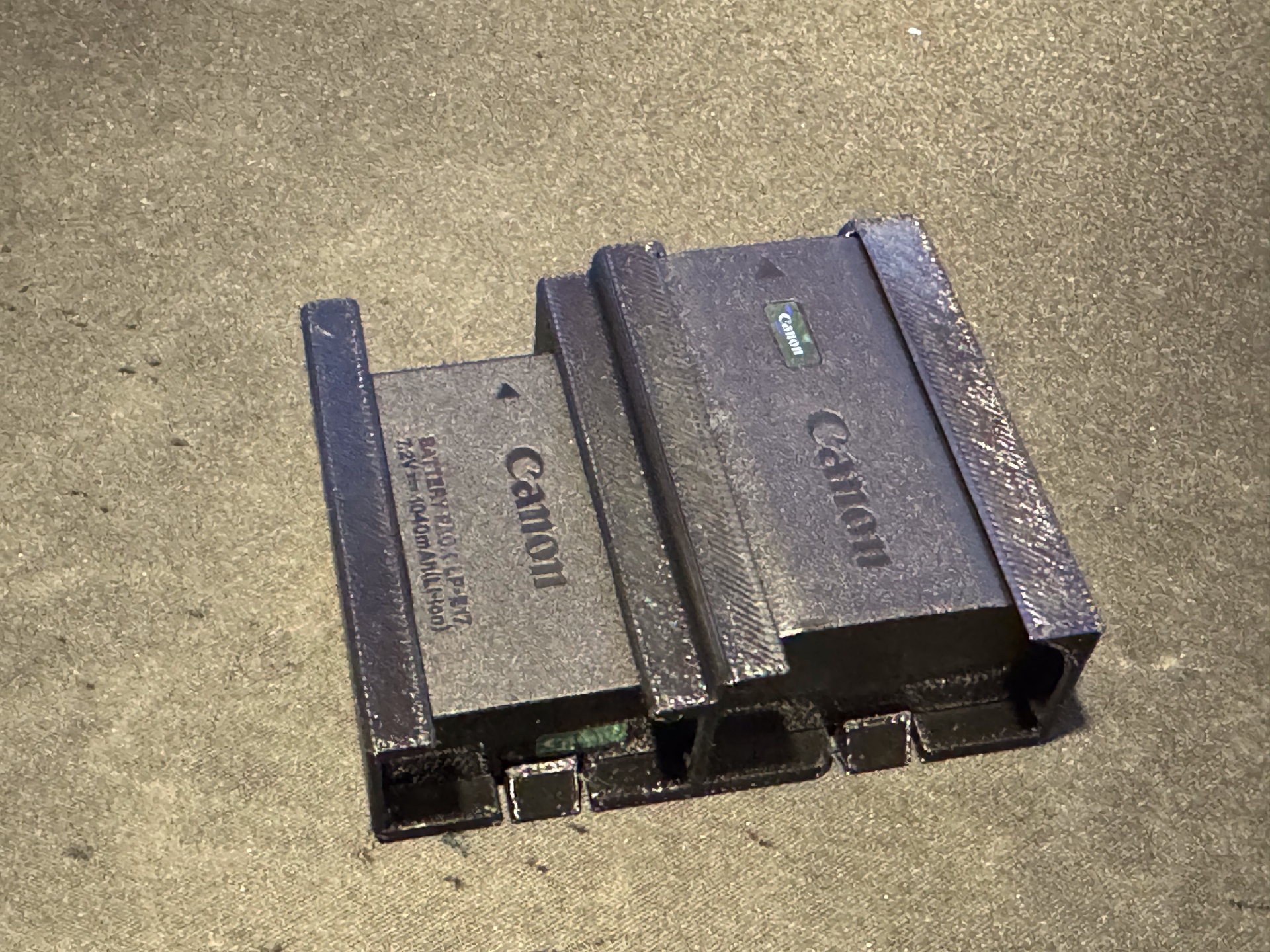 Canon LP-E6 and LP-E17 Extra Battery holder