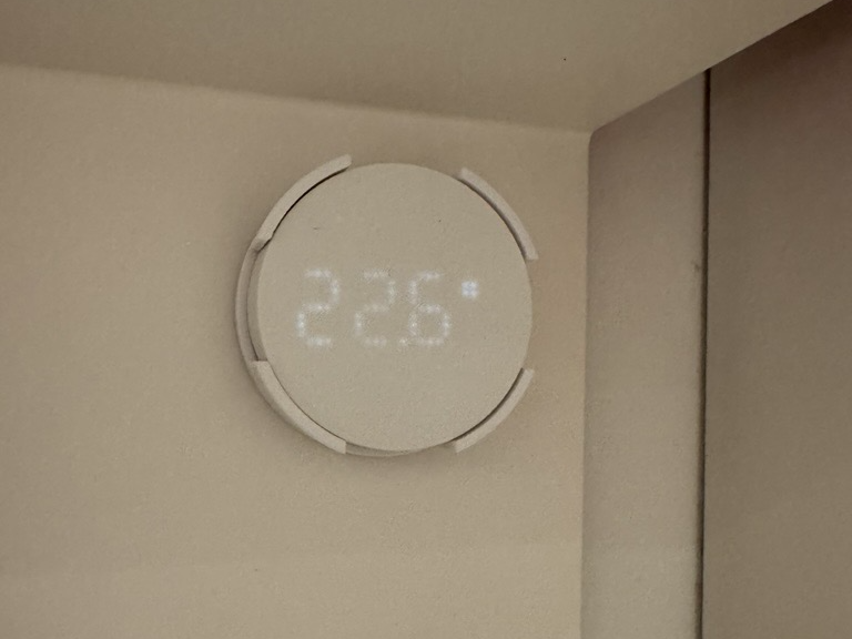 IKE Timmerflotte wall mount