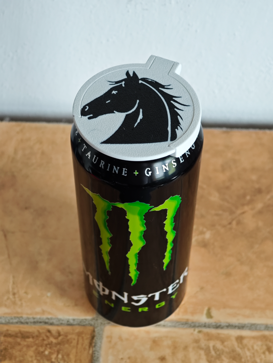 horse can lid , printed in one piece