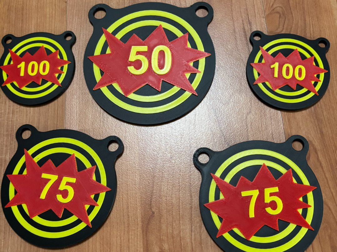 Shooting targets in variable sizes 50 - 100 points