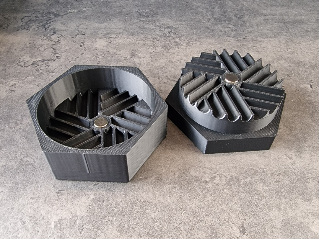 Grinder mit Magnet