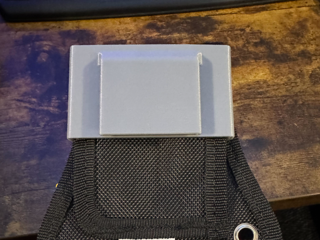 Quick removal Klein Tradesman Pro Pouch Adapter