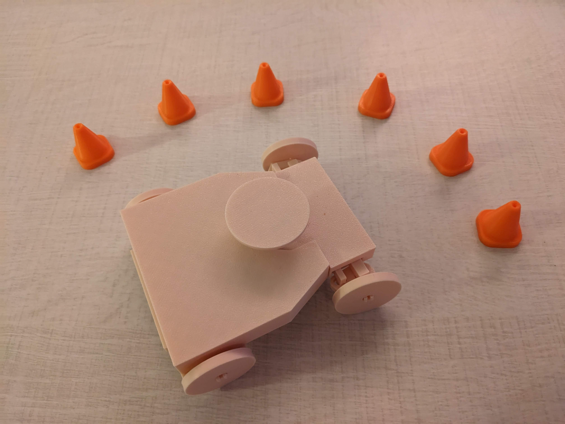 Drivable Model Car With Cones