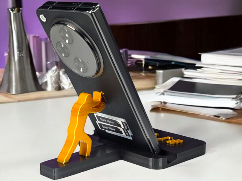 Helping hand: His phone stand with Custom text