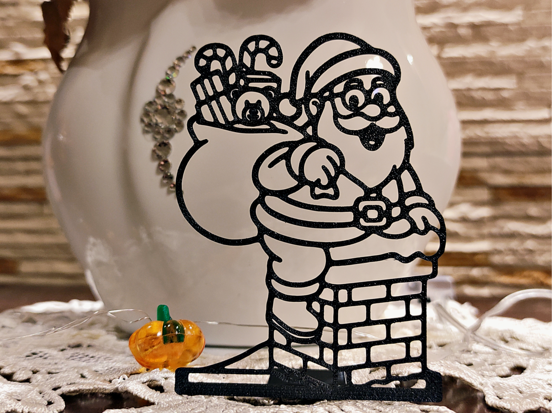 Santa in the Chimney – Festive 3D Print Decor