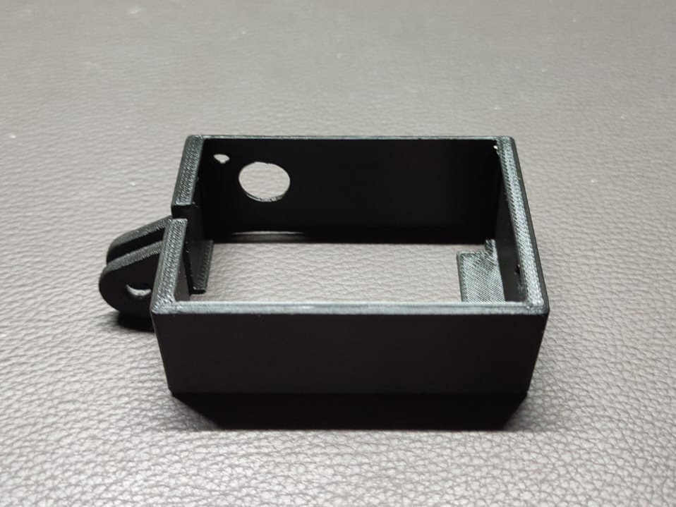 Vertical (Portrair) case for GoPRO Hero 4