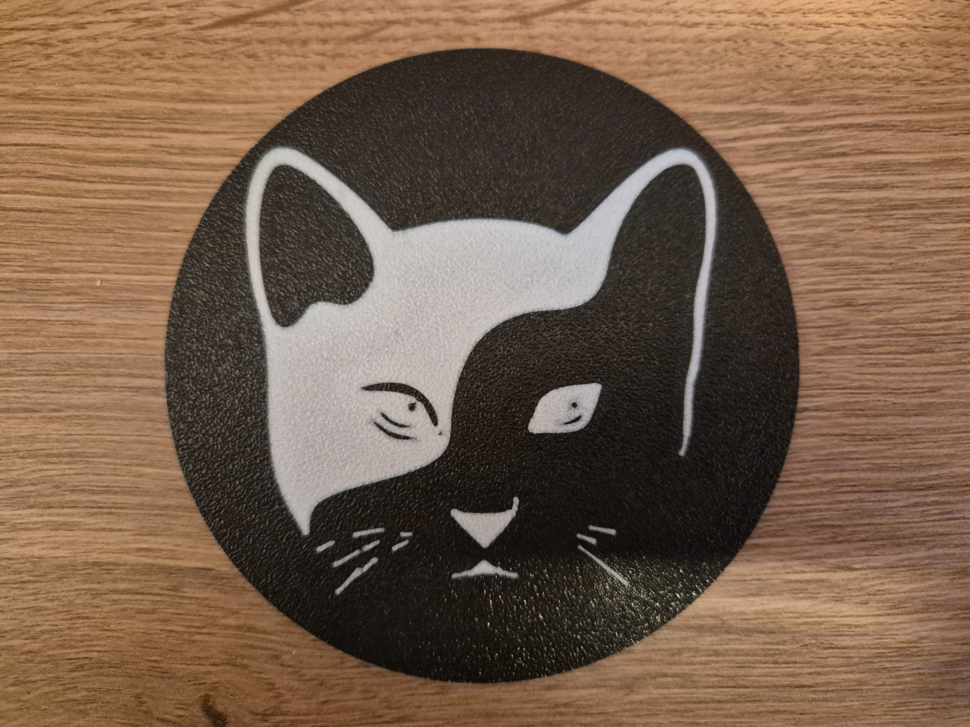 Cat head coaster