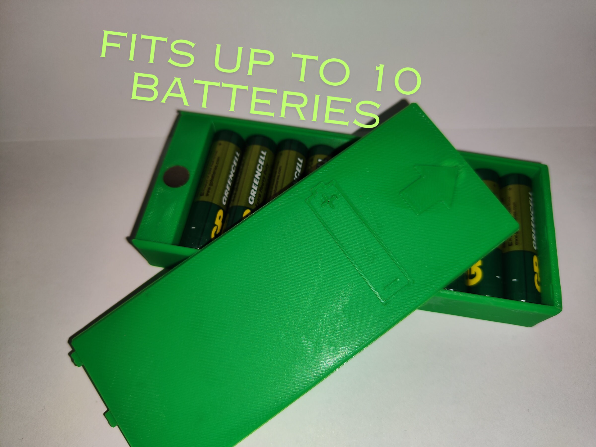 Slim Magnetic AAA Battery Case