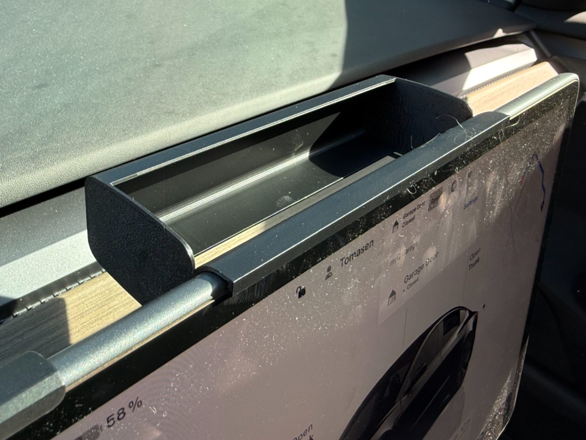 Slim Sunglasses Holder for Tesla 3/Y Center Screen