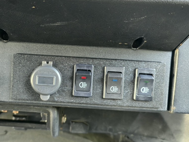 Jeep YJ Radio delete blank with USB and switches