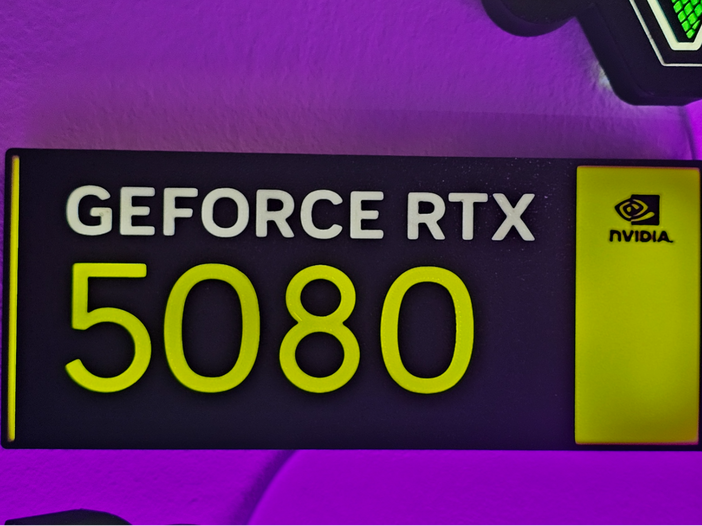 rtx 5080 nvidia lightbox