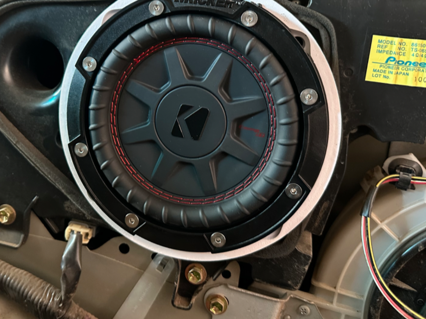 Lexus GX470 sub adapter to fit Kicker 6.75 in sub