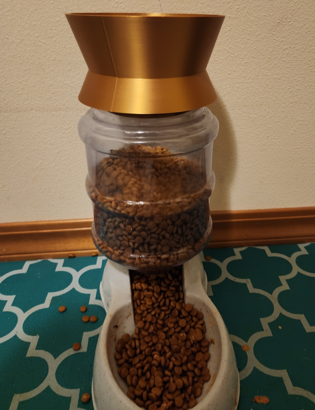 Cat Feeder Funnel