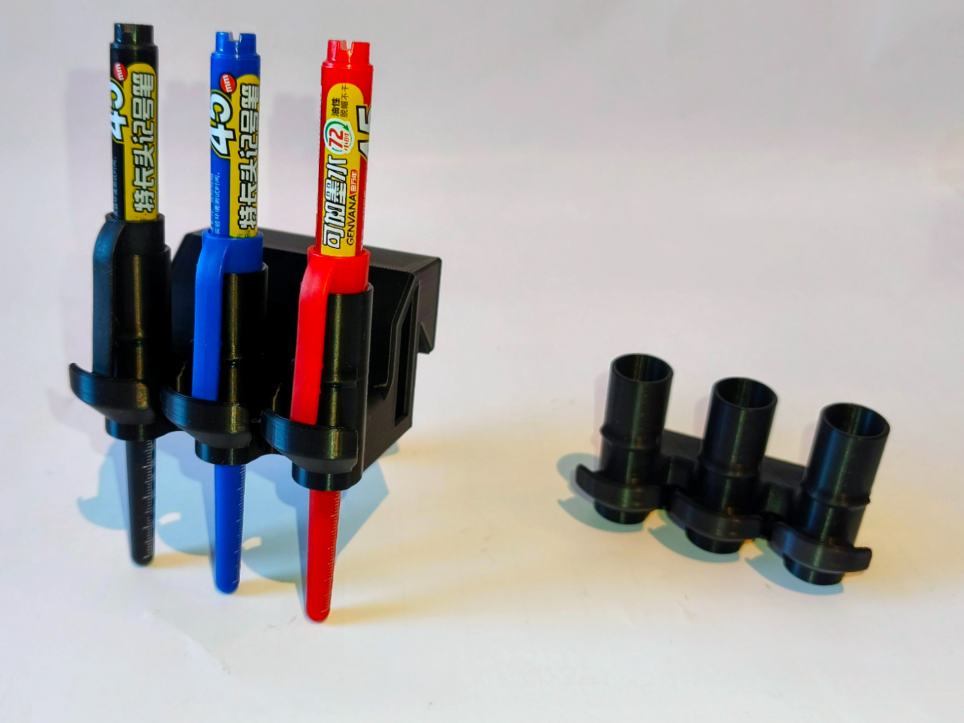 Triple Deep Hole Marker – Cap Lock Wall Mount
