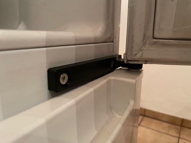 Kühlschrank Scharnier