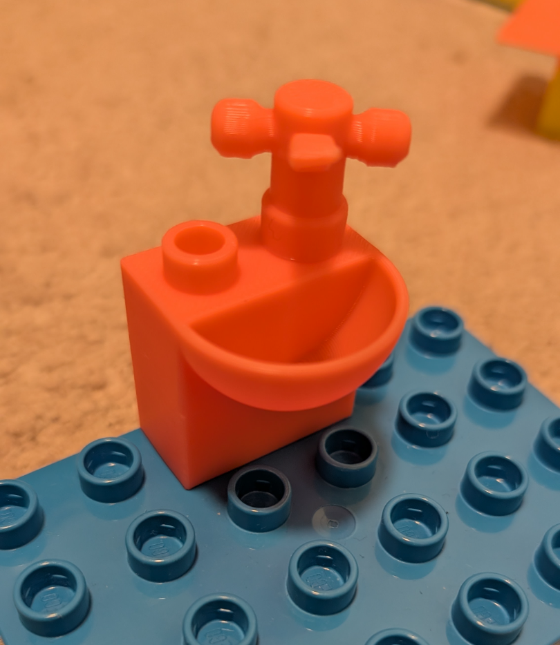 DUPLO brick sink