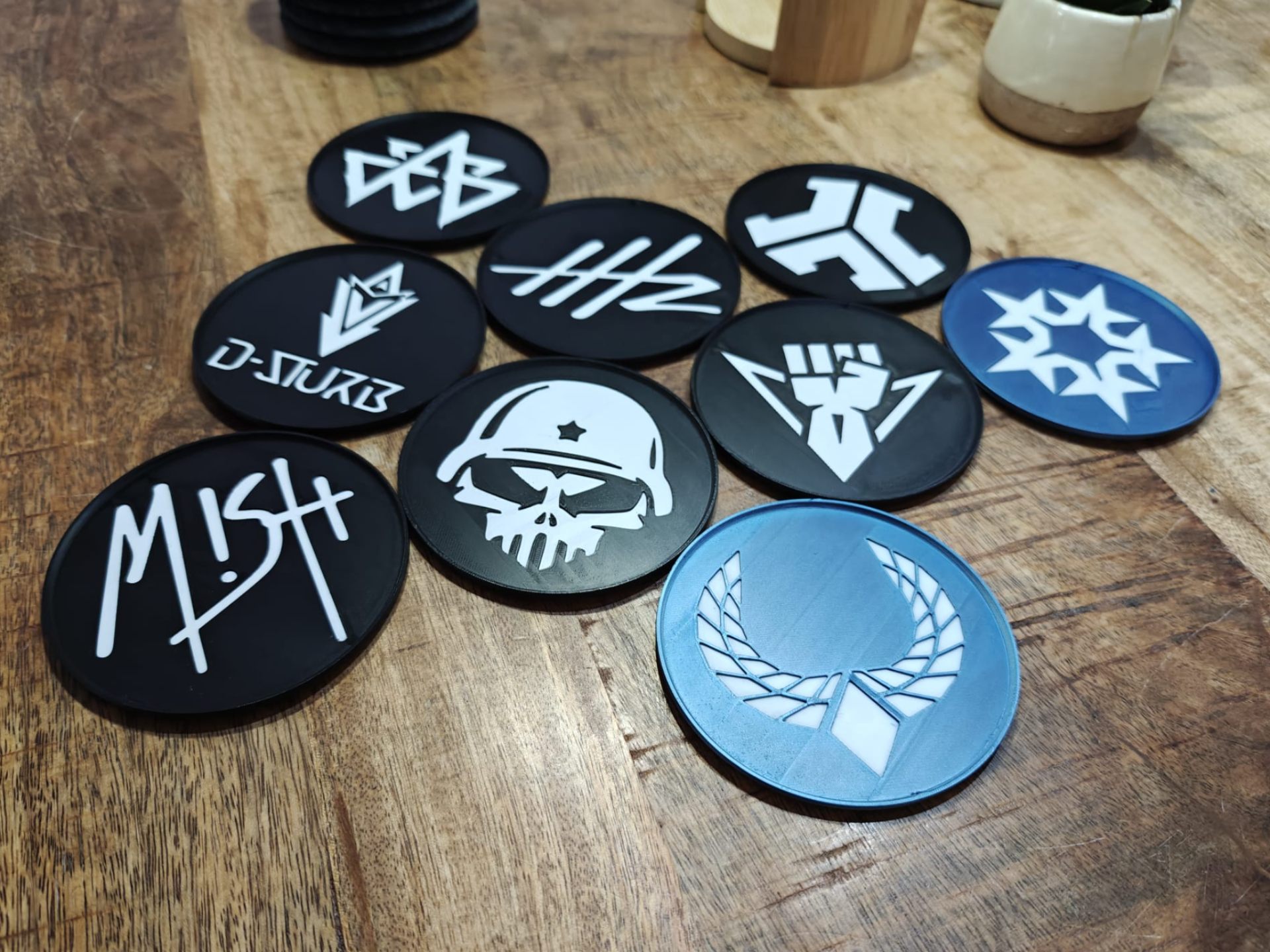 Hardstyle themed coaster set