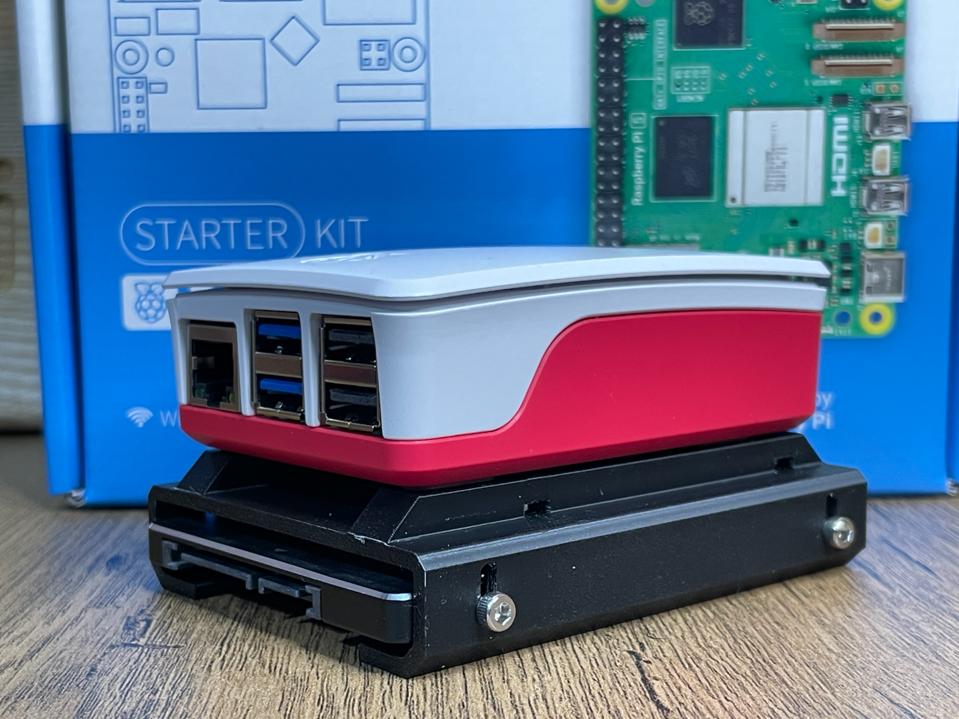 Raspberry Pi 5 and 4 - Official Case - SSD Adapter