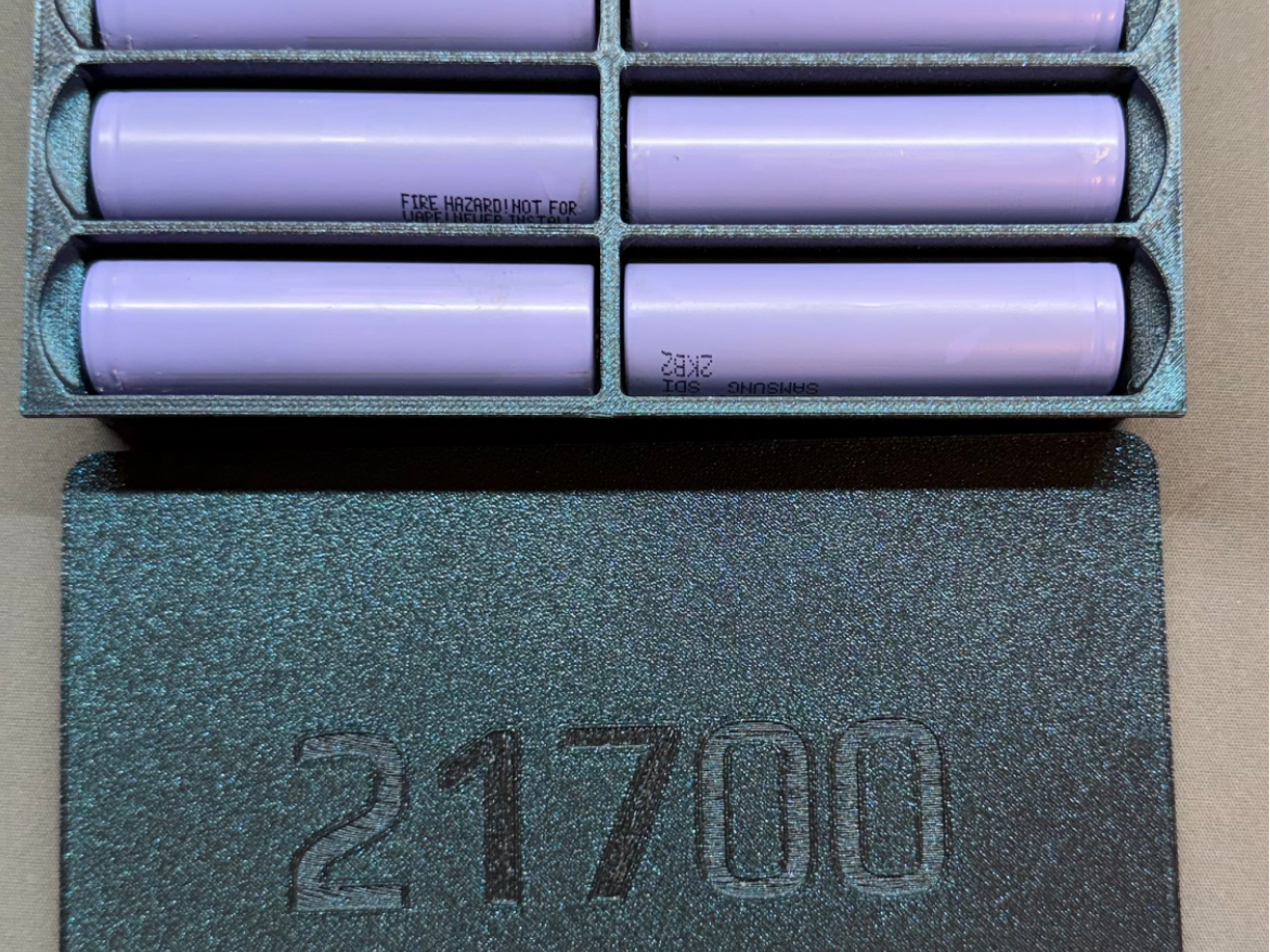 21700 Holder