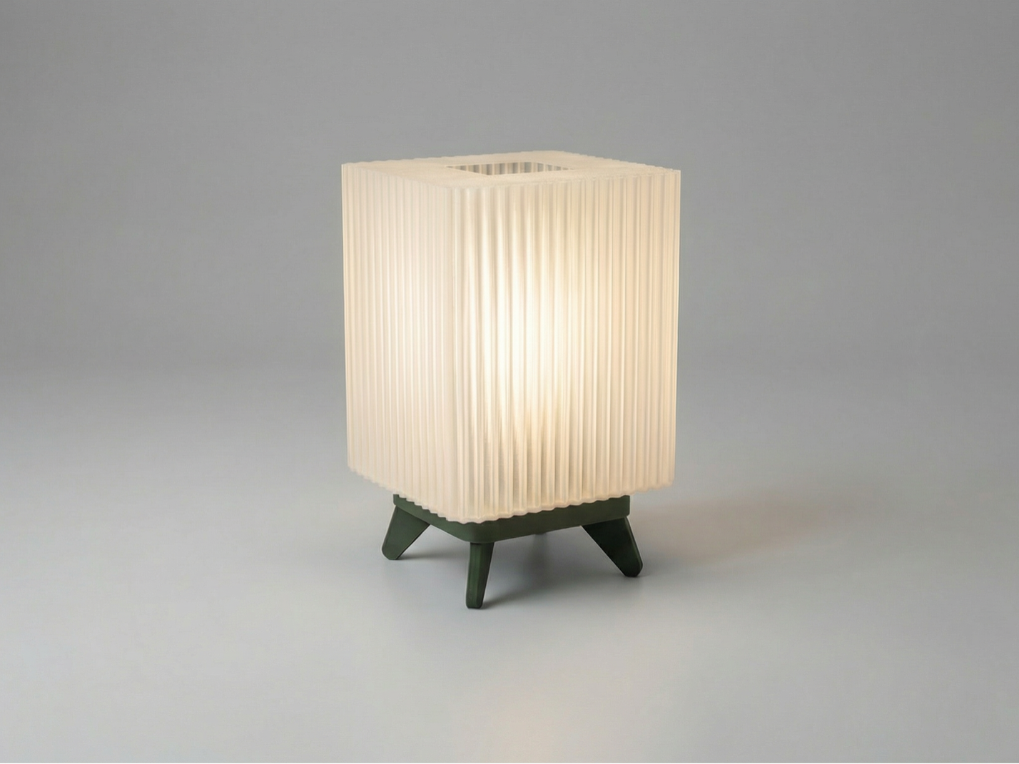 Luna the table lamp