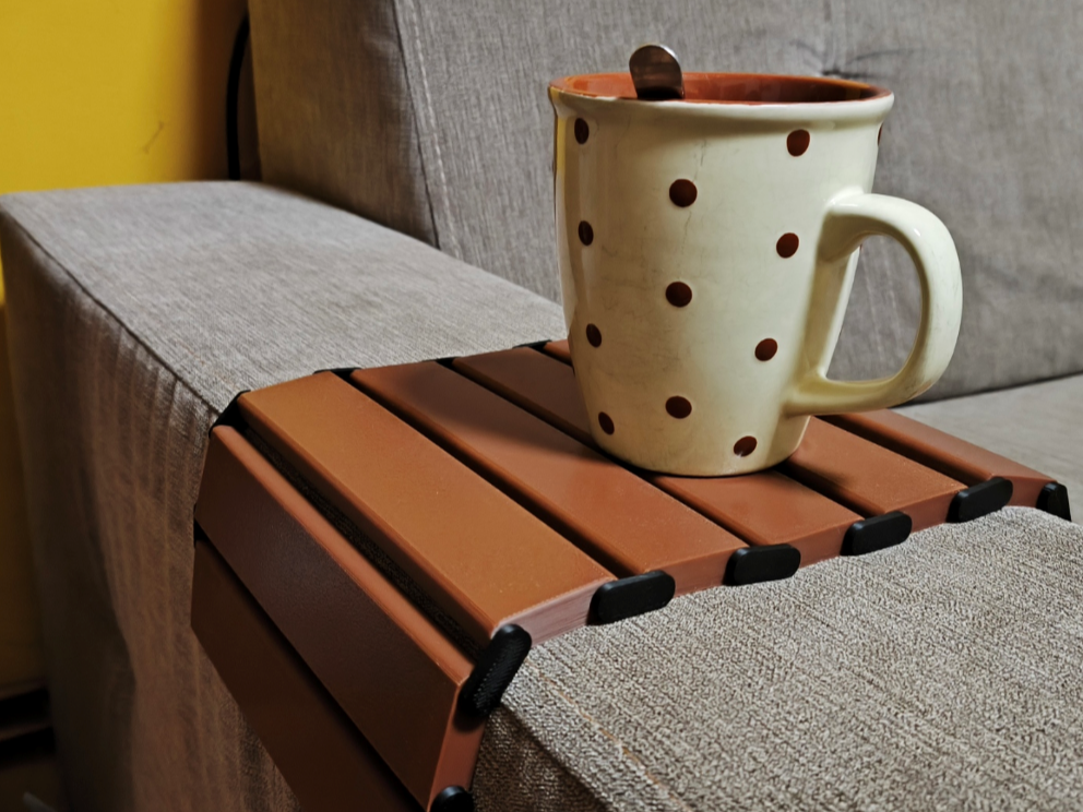 Flexible sofa arm table for your cup