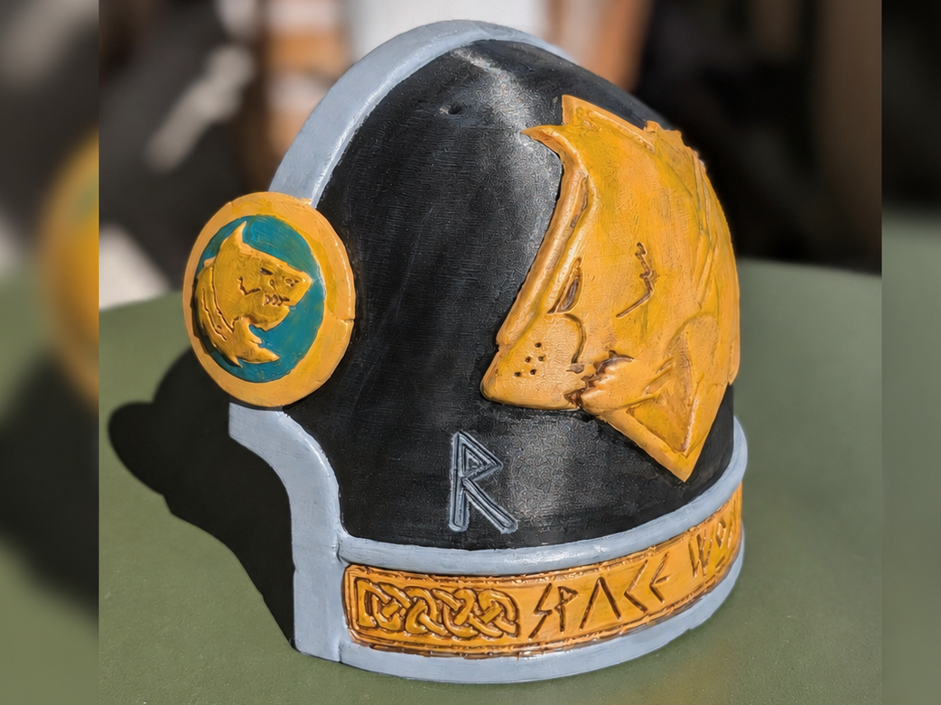 Space Wolves Pauldron - raised logo/runes/details