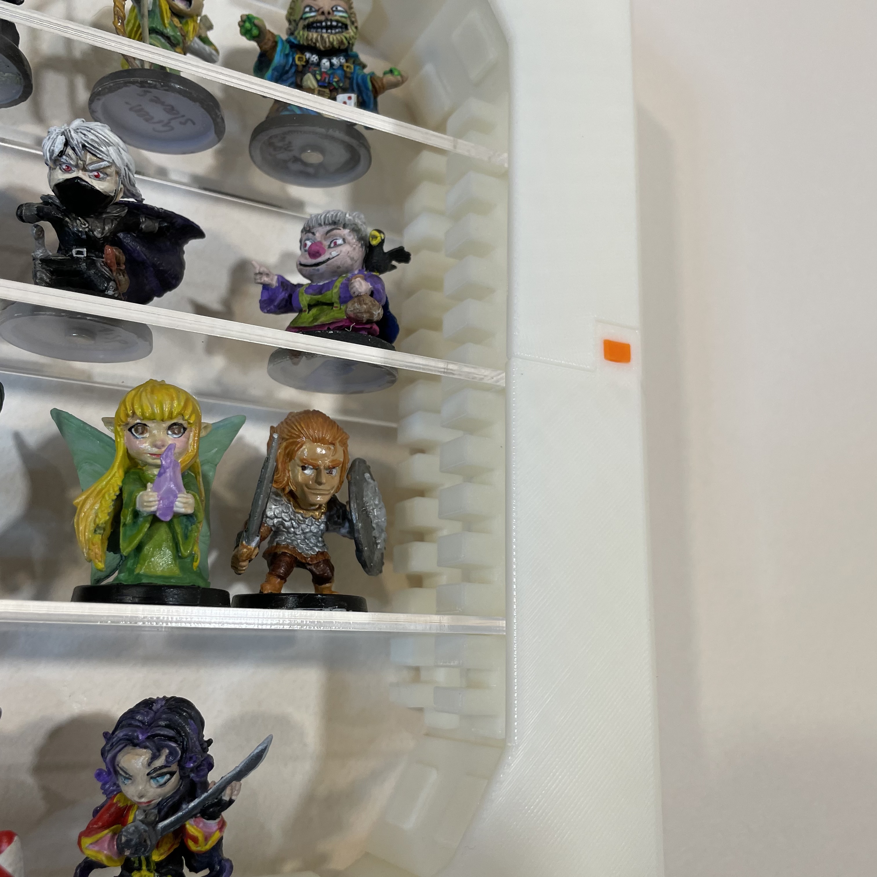 MedalDisplay - Omnipositional Shelf Pins