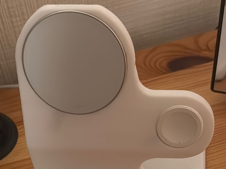 Ipone ESR und Apple Watch Induktiv Halter