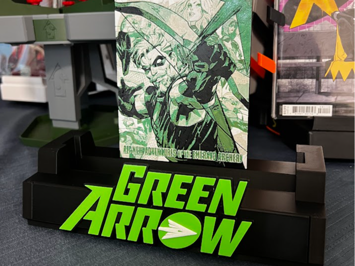 Green Arrow Comic Stand - Graded CGC - CBCS